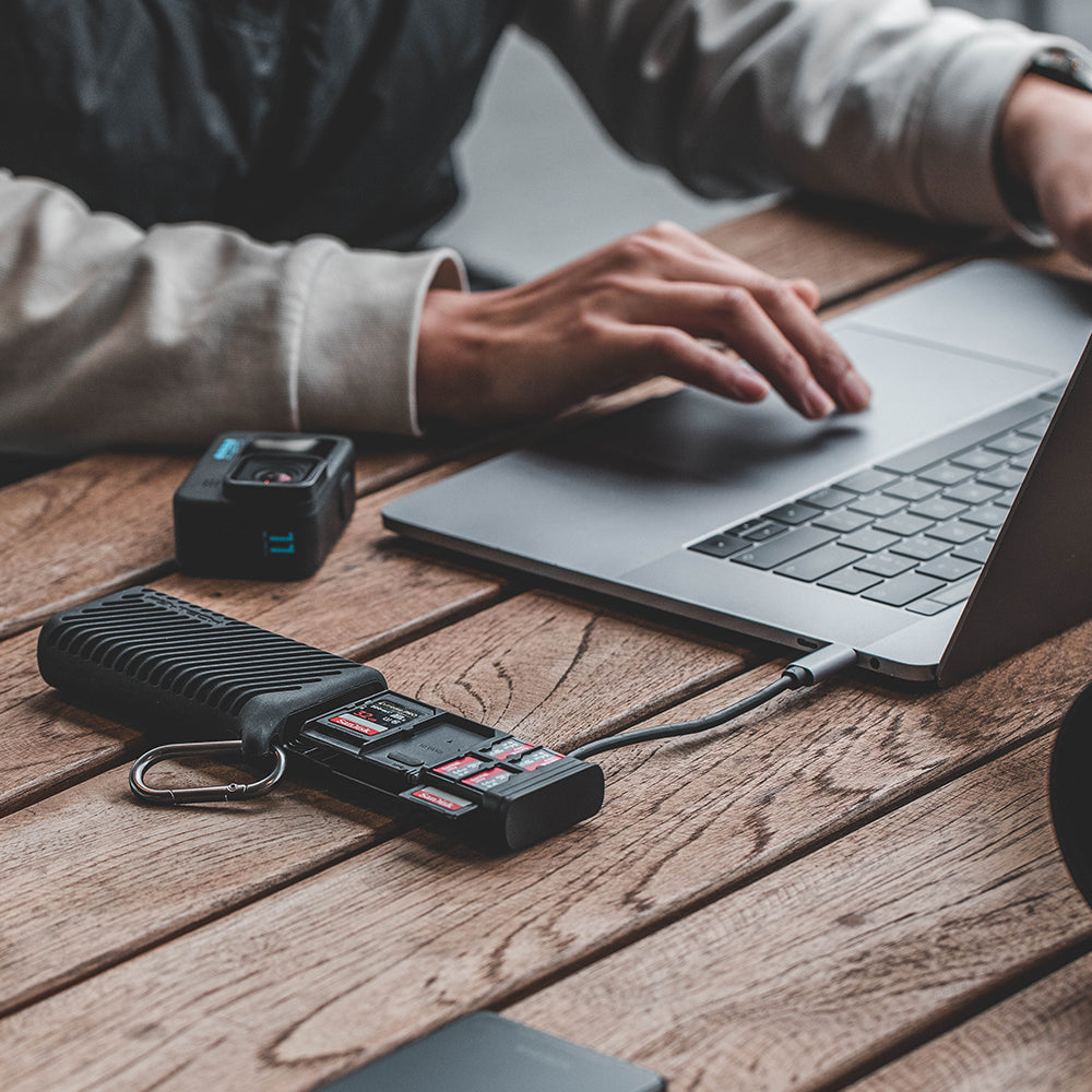 The CreateMate High-speed Card Reader Case serves as both a high-speed reader and a protective card case.