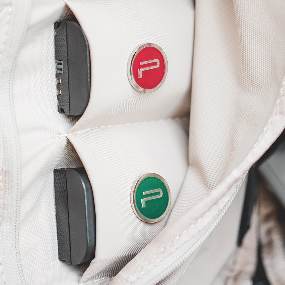 OneGo backpack battery power indicator：easy use