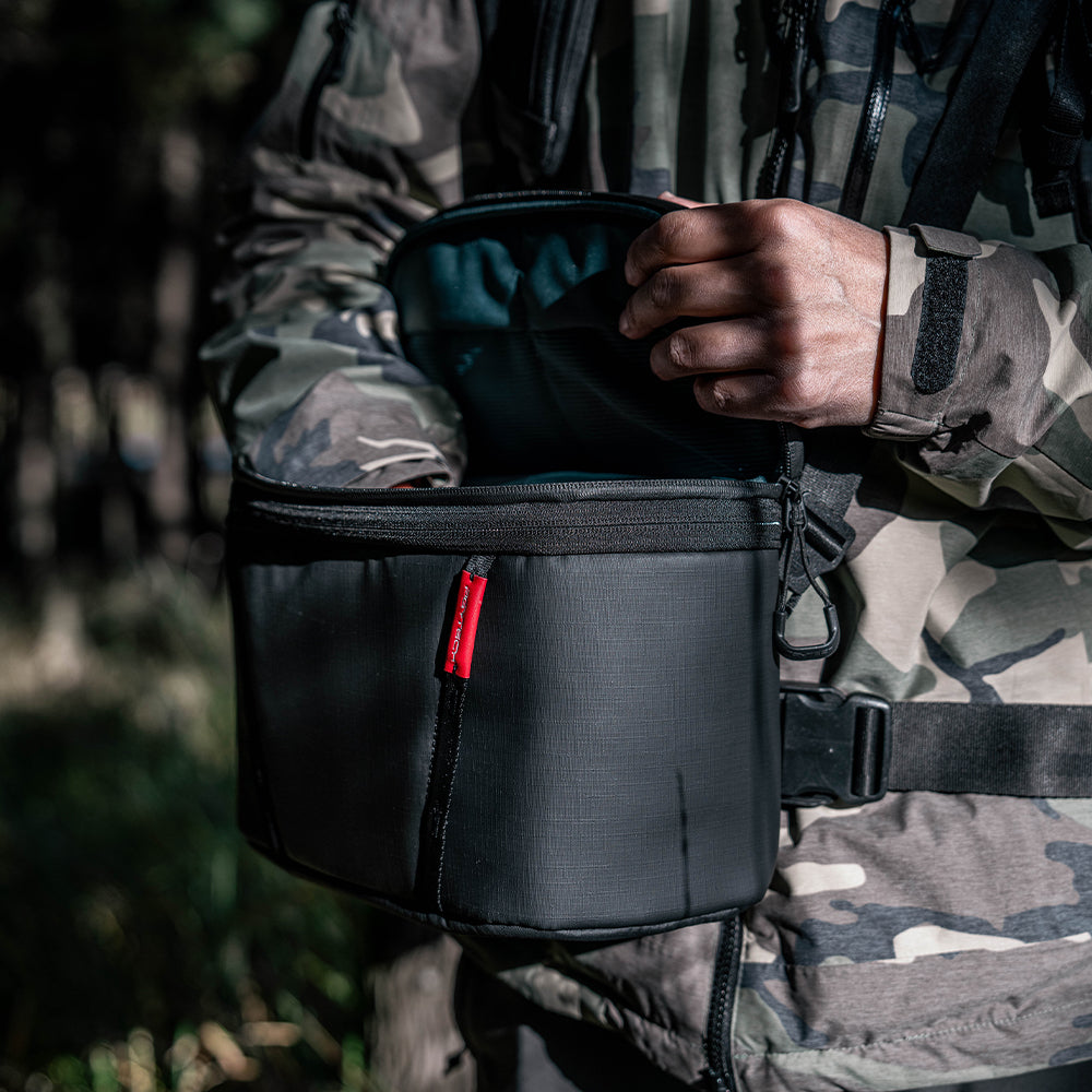 The Onemo 2 Backpack 35l & Shoulder Bag -the shoulderbag is featured with large opening, offering easy access。