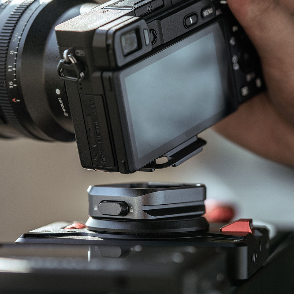 Arca-Type Quick Release Clamp & Plate：snaplock plate adapter compatible with sliders display