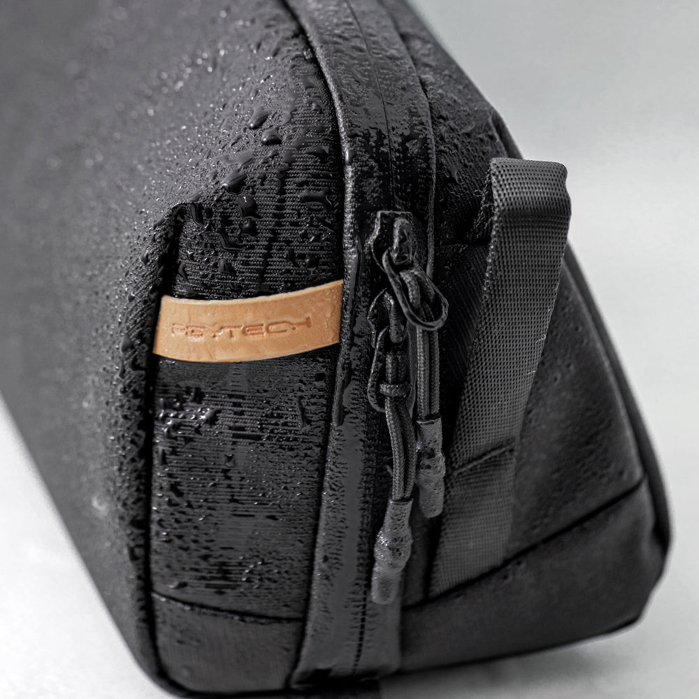 Wash Pouch：Splash-proof Material Make It Aesthetically Clean